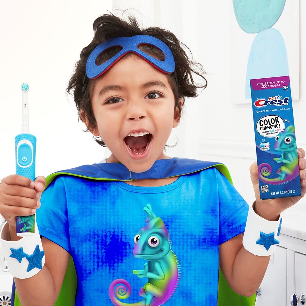 Oral-B Kid's Electric Rechargeable Toothbrush with Charger, Featuring Extra Soft Color Changing Bristles, for Ages 3