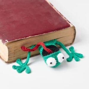 Bookmark Birthday Gifts , Crochet Animal Bookmark for Christmas Stocking Stuffers Mothers Day Valentine's Day Teacher Appreciation Gifts for Women Girls Readers Book Lover (Frog)