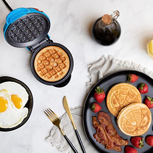 Uncanny Brands Marvel Spider-Man Mini Waffle Maker - Marvel Kitchen Appliance