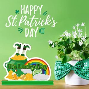 5 Pcs St. Patrick's Day Table Decorations St. Patrick Lucky Table Sign Shamrocks Green Truck Leprechaun Table Ornaments Wooden St. Patrick Table Centerpiece for St Patrick's Day Home Party Decor