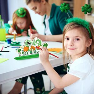 5 Pcs St. Patrick's Day Table Decorations St. Patrick Lucky Table Sign Shamrocks Green Truck Leprechaun Table Ornaments Wooden St. Patrick Table Centerpiece for St Patrick's Day Home Party Decor