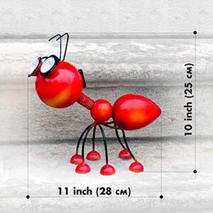 Smarty Gadgets - Metal Garden Art Decoration, Steel Red Ant Figurine with Solar Powered LED Lights for Yard, Patio, Lawn and Garden Decor and Ornament, Outdoor and Indoor Statue, 11" X 10"