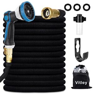 vitley expandable garden hose 100ft with 10 function spray nozzle, leakproof flexible water hose design,with foam pot, solid brass connectors，retractable hose expands 3 times, easy storage and usage.