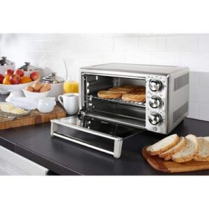 Oster Designed for Life 6-Slice Toaster Oven, Silver