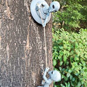 Carchistan Alien Brothers Tree Huggers Decorations Tree Sculptures - Aliens Climbing Rope for Garden Outdoor Whimsical Tree Statues - 2pcs Dreamy Garden Yard Art Decoration Ornaments