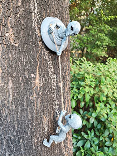 Carchistan Alien Brothers Tree Huggers Decorations Tree Sculptures - Aliens Climbing Rope for Garden Outdoor Whimsical Tree Statues - 2pcs Dreamy Garden Yard Art Decoration Ornaments