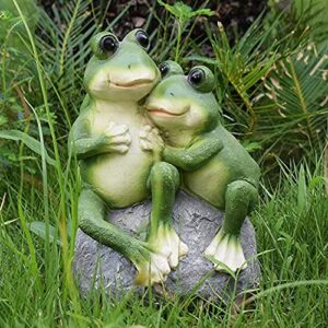 St. Patricks Day Frog Statue Garden Decor, Resin 2 Frogs on Stone Figurine for Indoor Outdoor Decoration Sculpture Gardening Gift