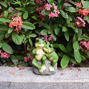 St. Patricks Day Frog Statue Garden Decor, Resin 2 Frogs on Stone Figurine for Indoor Outdoor Decoration Sculpture Gardening Gift