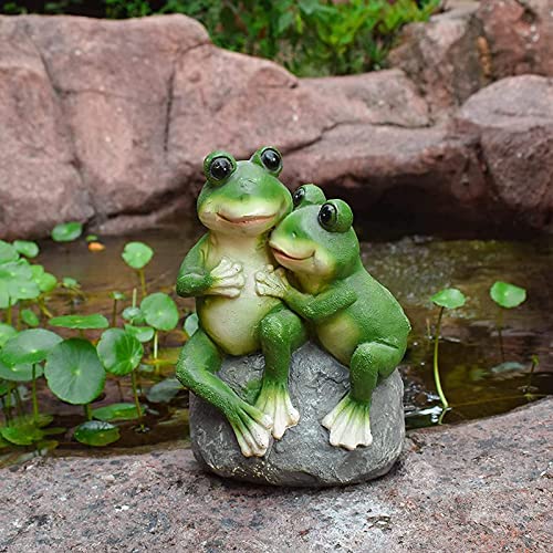 St. Patricks Day Frog Statue Garden Decor, Resin 2 Frogs on Stone Figurine for Indoor Outdoor Decoration Sculpture Gardening Gift