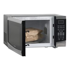 West Bend WBMW92S Microwave Oven 900-Watts Compact with 6 Pre Cooking Settings, Speed Defrost, Electronic Control Panel and Glass Turntable, Metallic