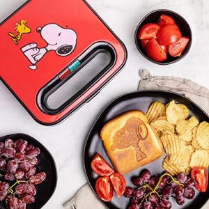 uncanny brands peanuts grilled cheese maker – make snoopy and woodstock sandwiches – kitchen appliance