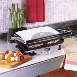 De'Longhi CGH800 Retro Contact Grill and Panini Press 14.8 Inch