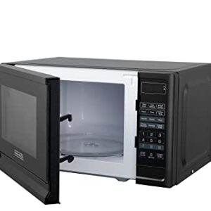 BLACK+DECKER Compact Countertop Microwave Oven 0.7 Cu. Ft. 700-Watts with LED Lighting, Child Lock, White