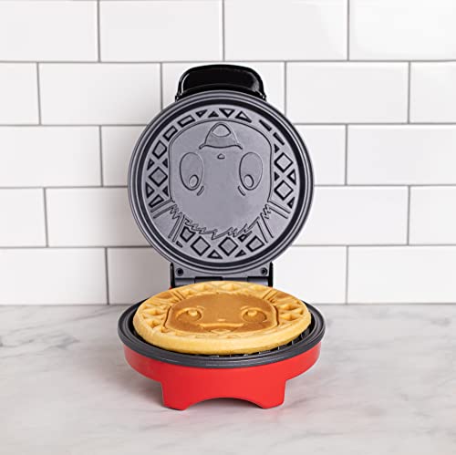 Uncanny Brands Pokémon Eevee Waffle Maker - Make Bounty Eevee Waffles - Kitchen Appliance