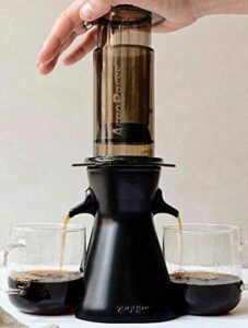 2pour® the new dual press accessory compatible with the aeropress® coffee maker, delter coffee press or pourover.