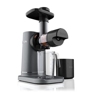 ninja jc151 neverclog cold press juicer, powerful slow juicer with total pulp control, charcoal