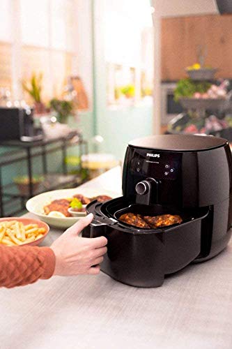 Philips Premium Digital Airfryer with Fat Removal Technology, Black (Compact, Digital Black, HD9741/56 (Includes Splatterproof Lid))