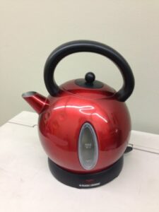 black & decker ck1500r cordless electric dome kettle, red