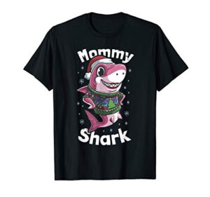 matching mommy shark christmas stocking stuffer gift for mom t-shirt