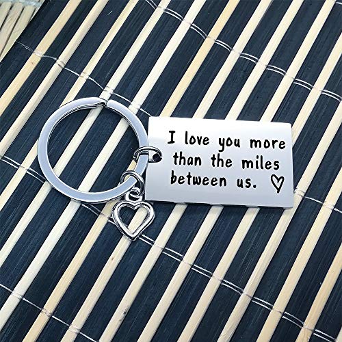 Couple Keychain， I Love You More Than The Miles Between Us Long Distance Relationship Gift for Boyfriend Girlfriend Brithday Valentines Gift Personalized Couples Jewelry Going Away Gift Keychain