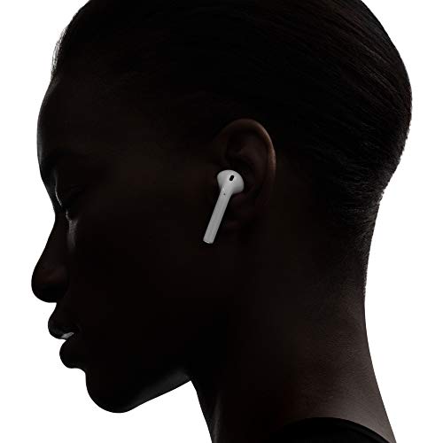 Apple AirPods with Wireless Charging Case