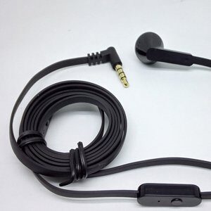 Classic Earbuds with Microphone, Anti Tangle Cord & L-Shaped Headphone Jack