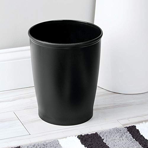 iDesign - 93437 iDesign Kent Plastic Wastebasket, Small Round Plastic Trash Can for Bathroom, Bedroom, Dorm, College, Office, 8.25" x 10", Black