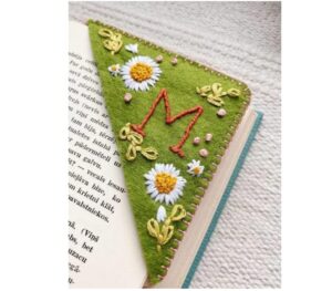 personalized hand embroidered corner bookmark, hand stitched felt corner letter bookmark, felt triangle bookmark, cute flower letter embroidery bookmarks for book lovers（summer-t）