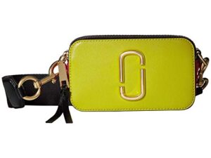 the marc jacobs women’s snapshot camera bag, one size (chartreuse)