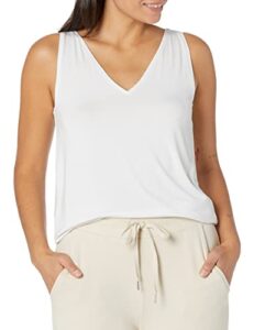 amazon essentials women’s jersey standard-fit v-neck scoopback tank top (previously daily ritual), white, medium