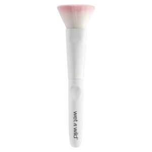 wet n wild makeup brush| flat top kabuki brush| for liquid & mineral foundation| blending & buffing| ergonomic handle