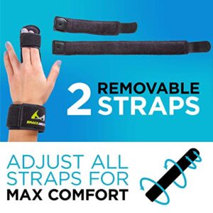 BraceAbility Two Finger Immobilizer - Hand and Buddy Splint Cast for Broken Joints, Mallet or Trigger Finger Extension, Sprains and Contractures to Straighten Middle, Index and Pinky Knuckles (M)