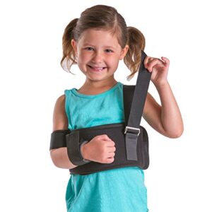 BraceAbility Pediatric Shoulder Immobilizer | Child Size Arm Sling Stabilizer for Broken Collarbone & Shoulder Injuries - Fits Toddlers, Kids, Youth & Teens (20" - 30" Chest Circumference)