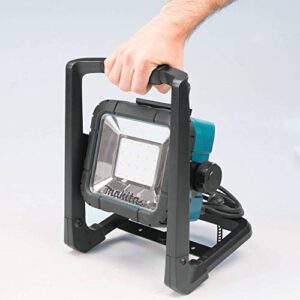 Makita DML805 18V LXT Lithium-Ion Cordless/Corded 20 L.E.D. Flood Light, Only