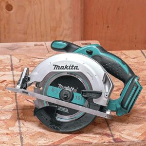 Makita XSS02Z-R 18V Cordless LXT Lithium-Ion 6-1/2 in. Circular Saw (Bare Tool) (Renewed)