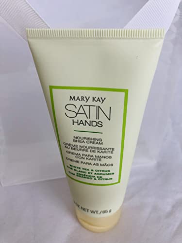 Mary Kay Satin Hands Pamering Set