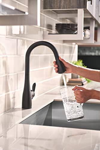 Moen Arbor Matte Black One-Handle Pulldown Kitchen Sink Faucet Featuring Power Boost and Reflex Docking System, Black Kitchen Faucet with Pull Down Sprayer, 7594BL