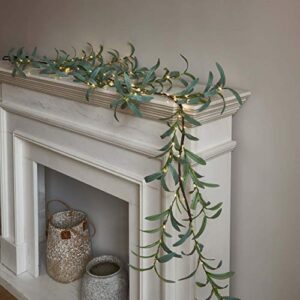 Hairui Lighted Artificial Olive Garland 6FT 96 LED Fairy Lights Battery Operated, Faux Vine Lights with Timer for Spring Christmas Holiday Fireplace Décor