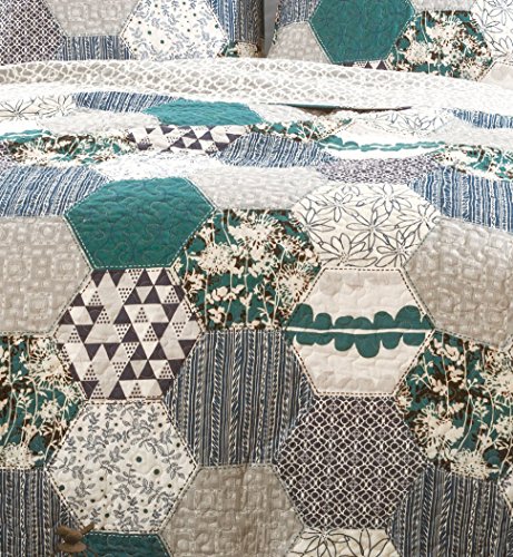 Lush Decor Briley Quilt 3 Piece Reversible Print Hexagon Pattern Patchwork Neutral Bedding Set, King, Turquoise