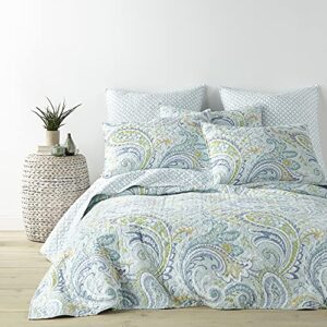 levtex home – cortona paisley quilt set – full/queen quilt (88x92in.) + two standard pillow shams (26x20in.) – paisley – green, yellow, blue, and white – reversible – cotton fabric