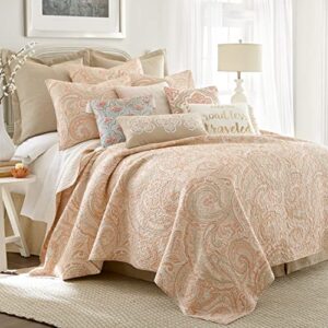 levtex home spruce coral quilt set – king quilt + two king pillow shams – paisley pattern in coral and tan – quilt size (106 x 92) and pillow sham size (36 x 20) – reversible pattern – cotton