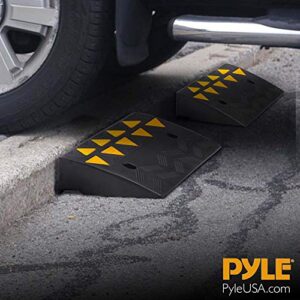 Pyle Car Vehicle Curbside Driveway Ramp - 2PC Heavy Duty Rubber Threshold Bridge Track Curb Ramp, for Loading Dock, Garage, Sidewalk, Truck, Scooter, Bike, Motorcycle, Wheelchair Mobility PCRBDR45