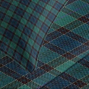 Ambesonne Tartan Bedspread, Traditional Quilt Design Scottish Folklore Elements Plaid Pattern, Decorative Quilted 3 Piece Coverlet Set with 2 Pillow Shams, King Size, Green Black