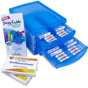 boiron homeofamily kit with the essentials – 32 assorted homeopathic tubes, 12 oscillococcinum doses, and a handy storage case
