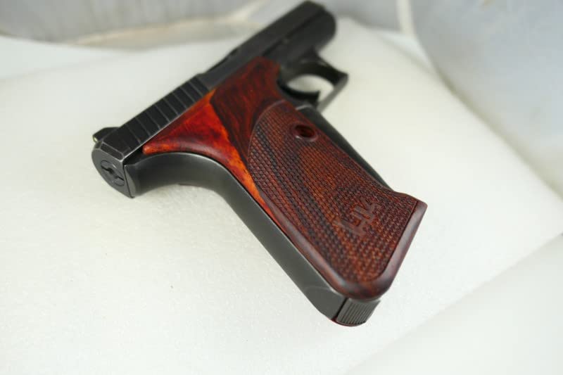 Handgun Grip for a Heckler & Koch (H&K) P7, P7M8 handgun