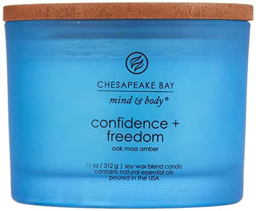 Chesapeake Bay Candle Scented Candle, Confidence + Freedom (Oak Moss Amber), 3-Wick Coffee Table Jar, Blue