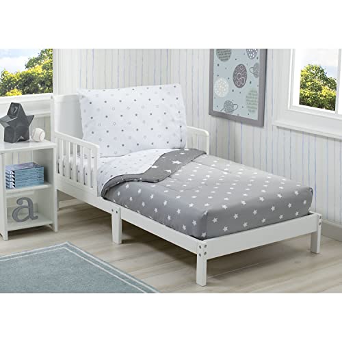 Delta Children 4 Piece Toddler Bedding Set for Boys - Reversible 2-in-1 Comforter - Includes Fitted Comforter to Keep Little Ones Snug, Bottom Sheet, Top Sheet, Pillow Case - Dusty Skies, Grey Stars