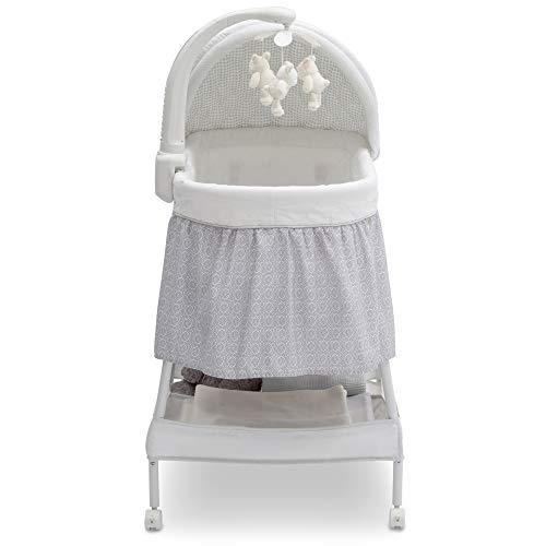 Delta Children Smooth Glide Bassinet, Silver Linings