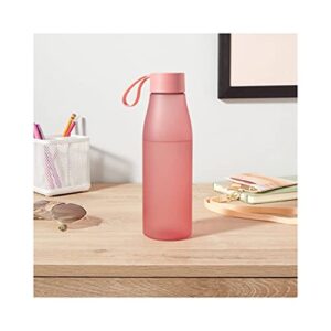 Room Essentials 20 OZ Water Bottle (Coral Dream)