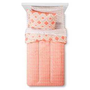 Room Essentials - Global Prints - Limited Edition Dorm Bed 7 Piece Reversible Bed Set with Towels - Size: XL Twin - Color: Coral/Taupe/Gray